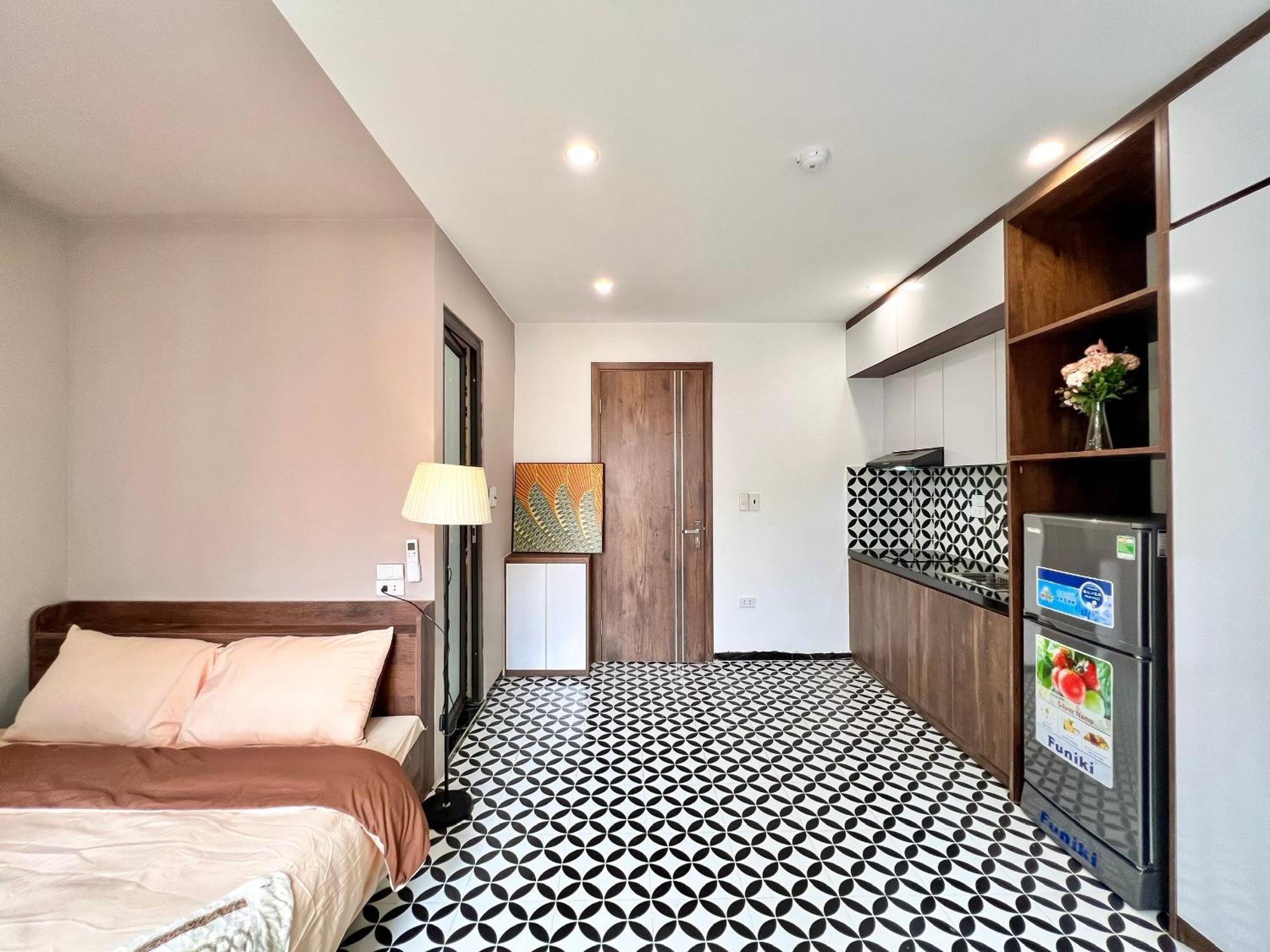 Khách sạn hẻo lánh Nine Housing 127 Hao Nam
