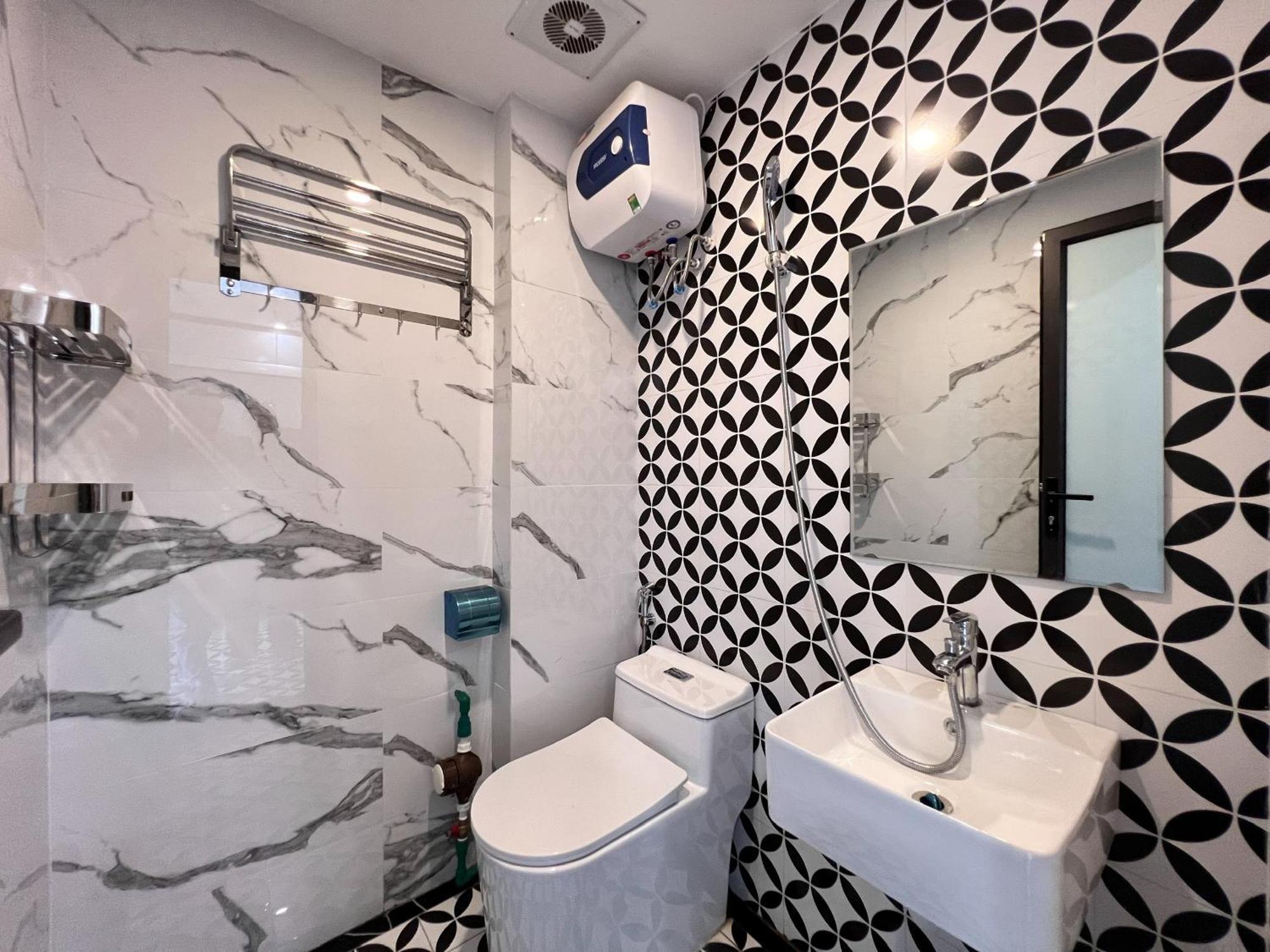 Khách sạn hẻo lánh Nine Housing 127 Hao Nam *